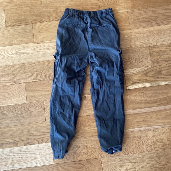 Dark grey cargo pants - Picture 2 of 3
